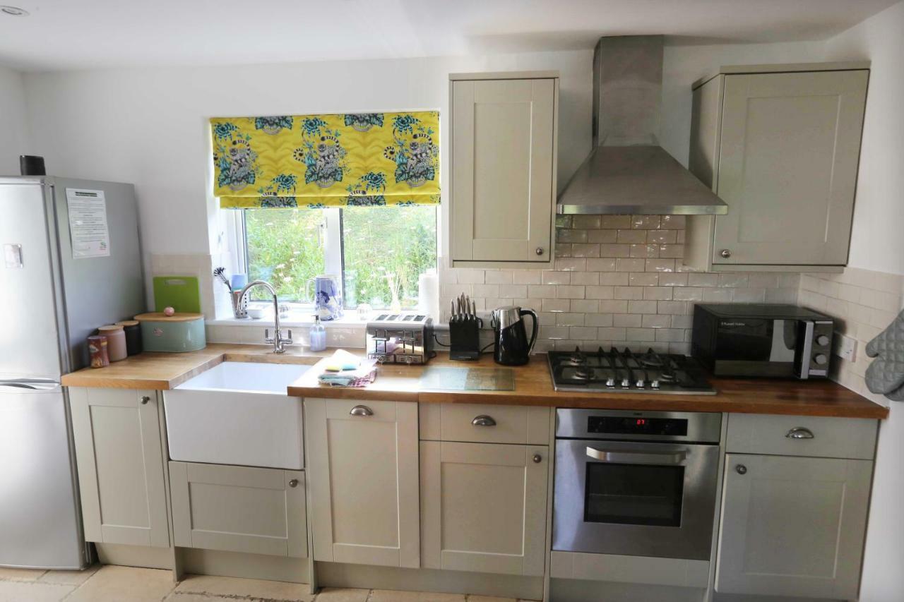 4A Dolphin Close Apartment Lyme Regis Bagian luar foto