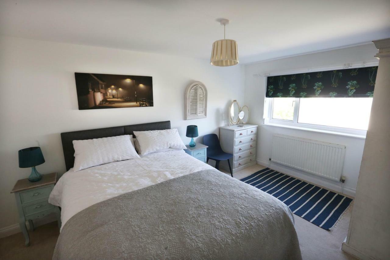 4A Dolphin Close Apartment Lyme Regis Bagian luar foto